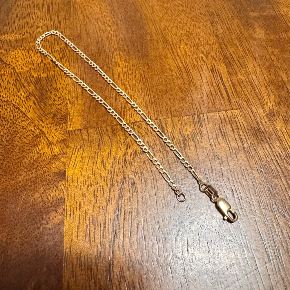 10K Solid Gold Figaro Chain Bracelet